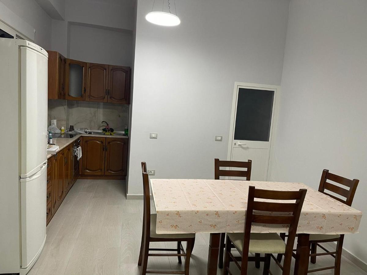 Apartament Gjergji Saranda Zewnętrze zdjęcie